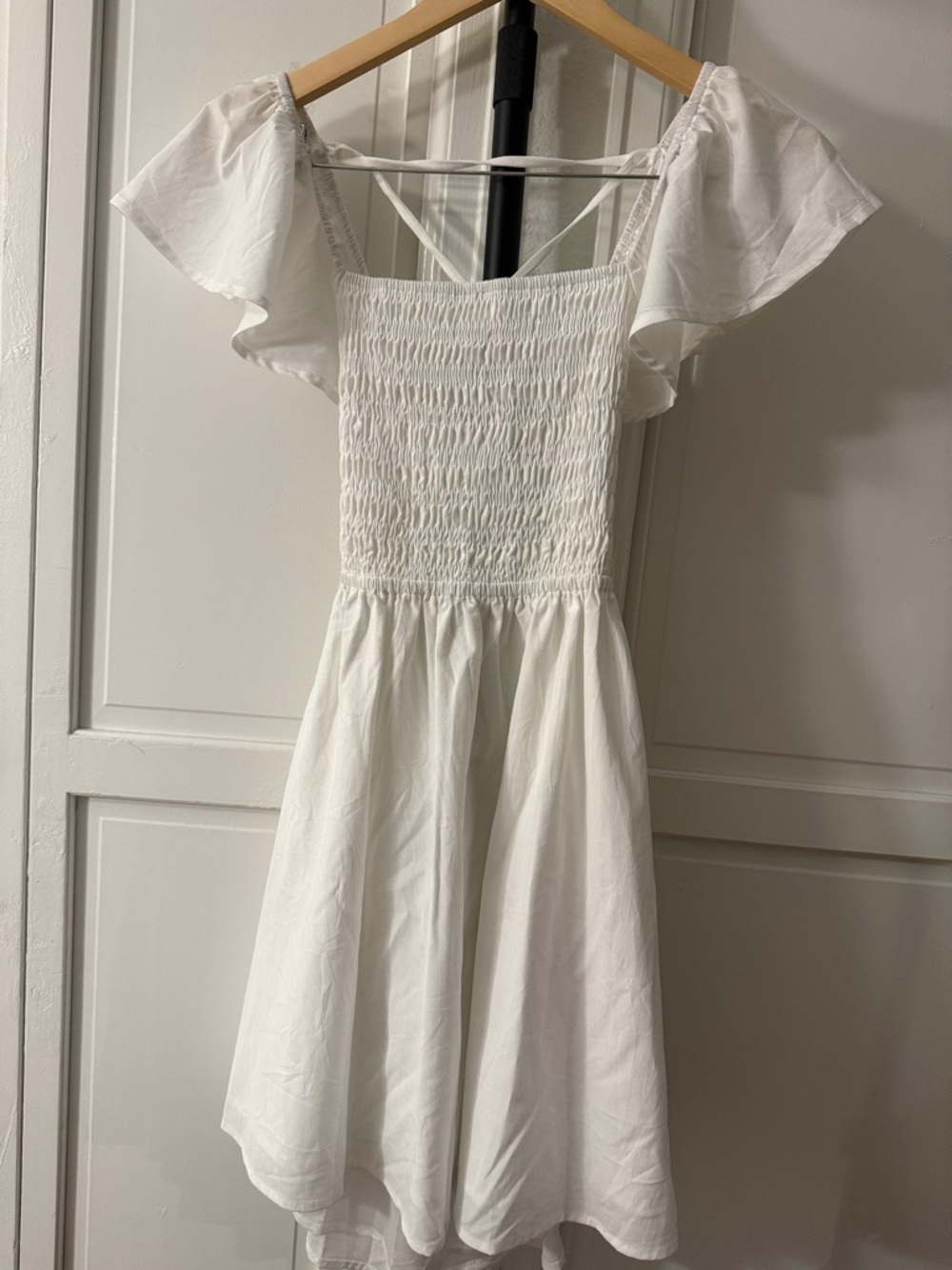 Main Strip Flutter Sleeve Backless Mini Dresss
